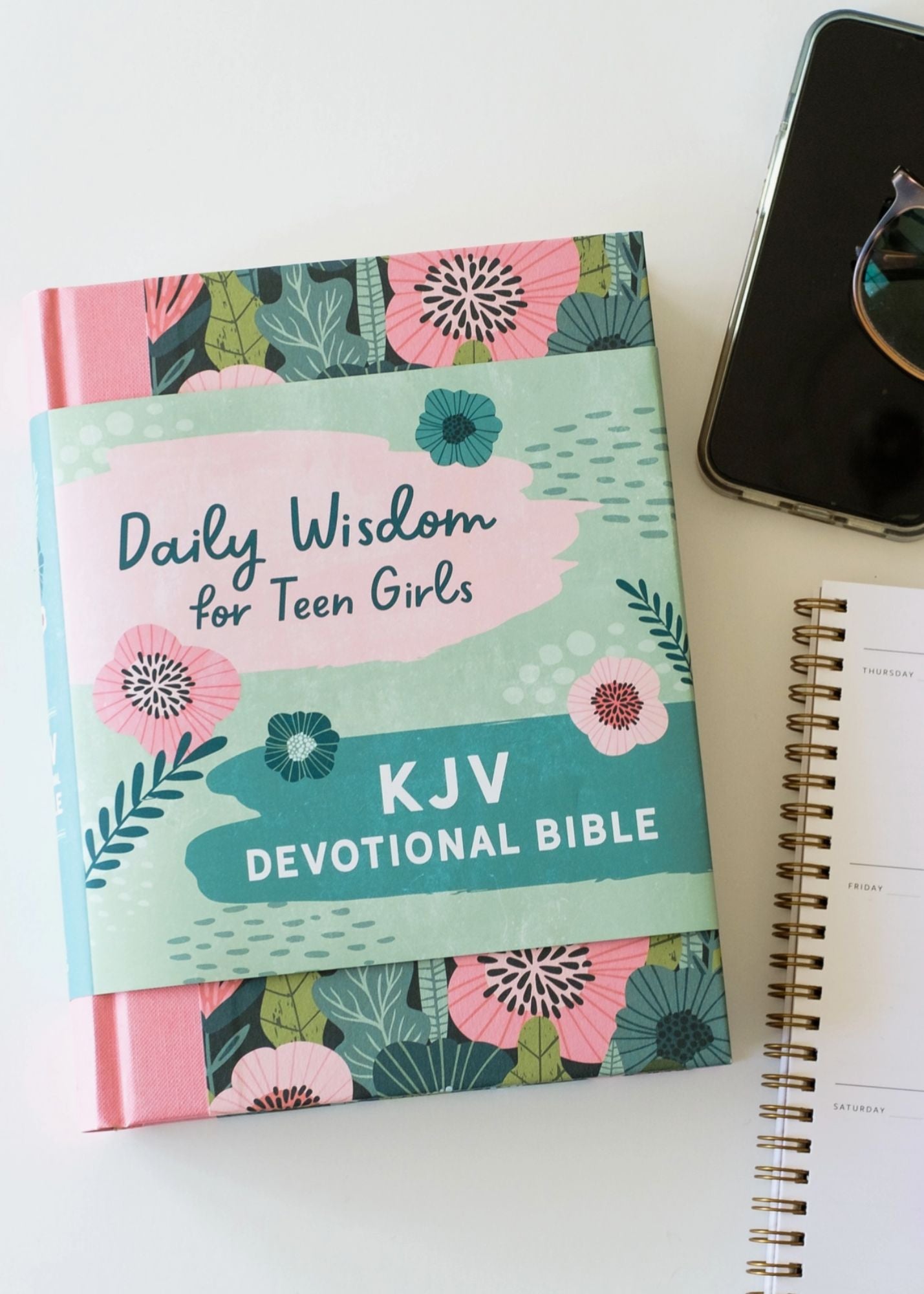 Daily Wisdom for Teen Girls KJV Devotional Bible Gifts