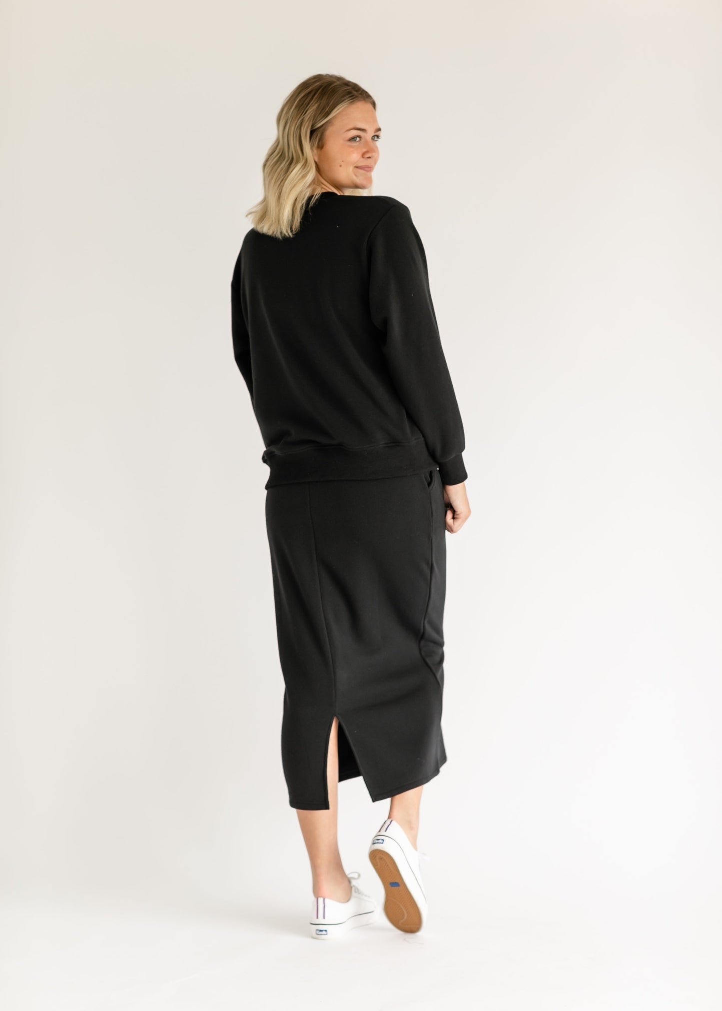 Essential Sweatshirt Skirt Set IC Tops