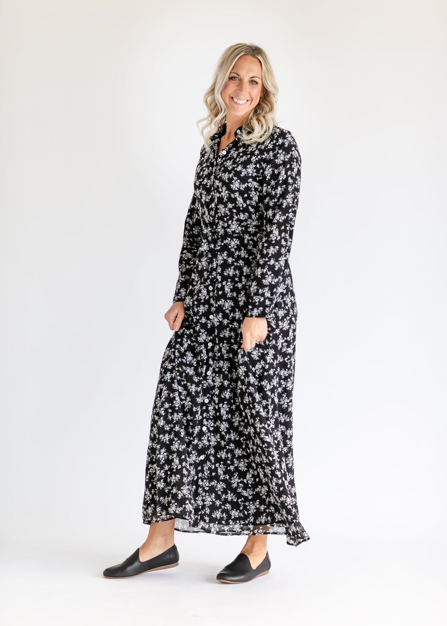 Gracelyn Button Up Maxi Dress IC Dresses