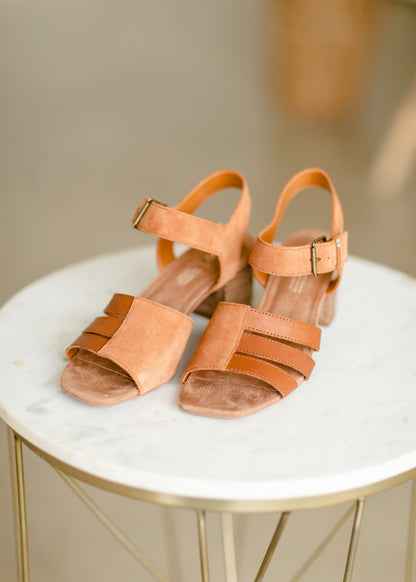 TOMS Estelle Tan Block Heel Sandal Shoes