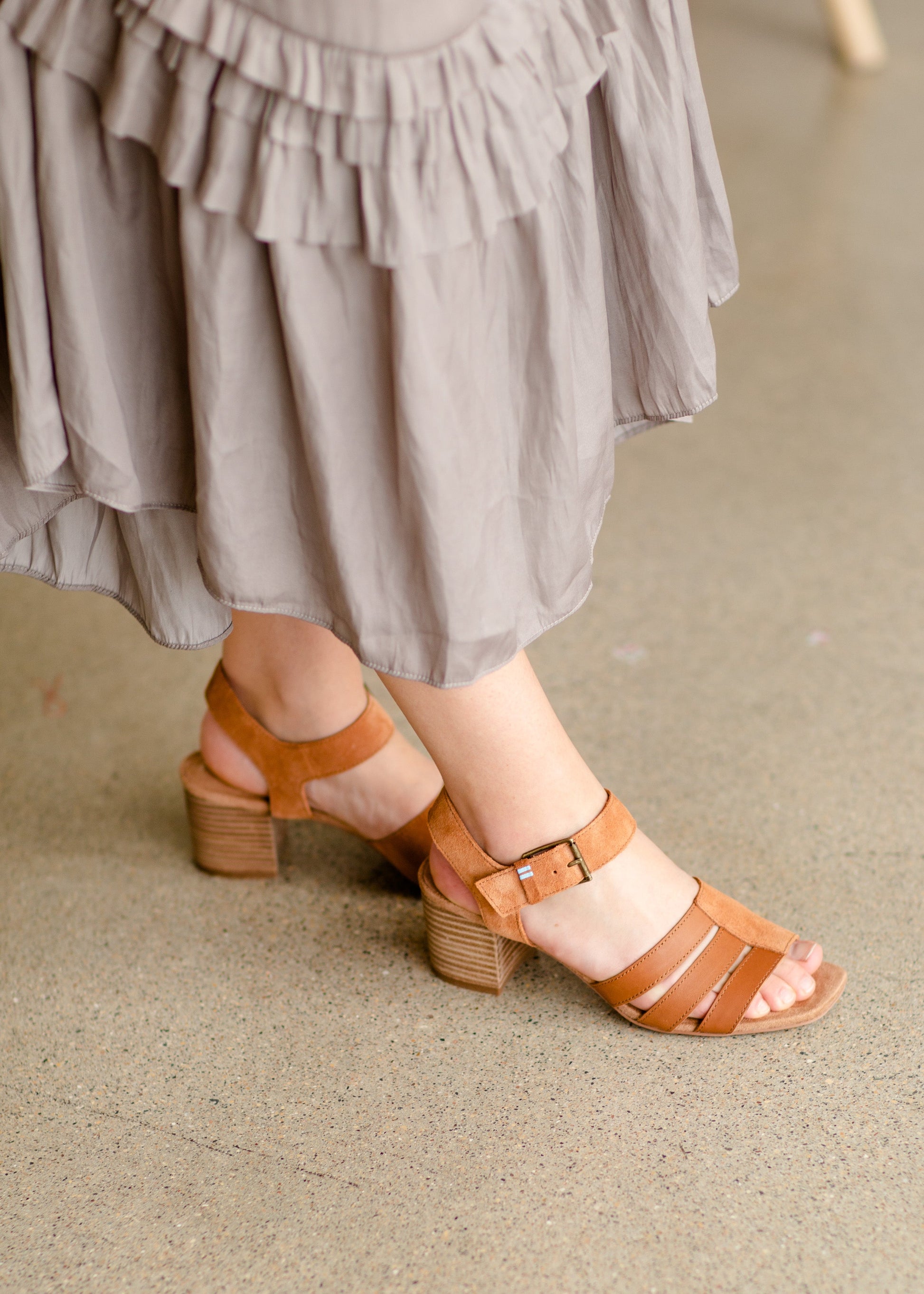 TOMS Estelle Tan Block Heel Sandal Shoes