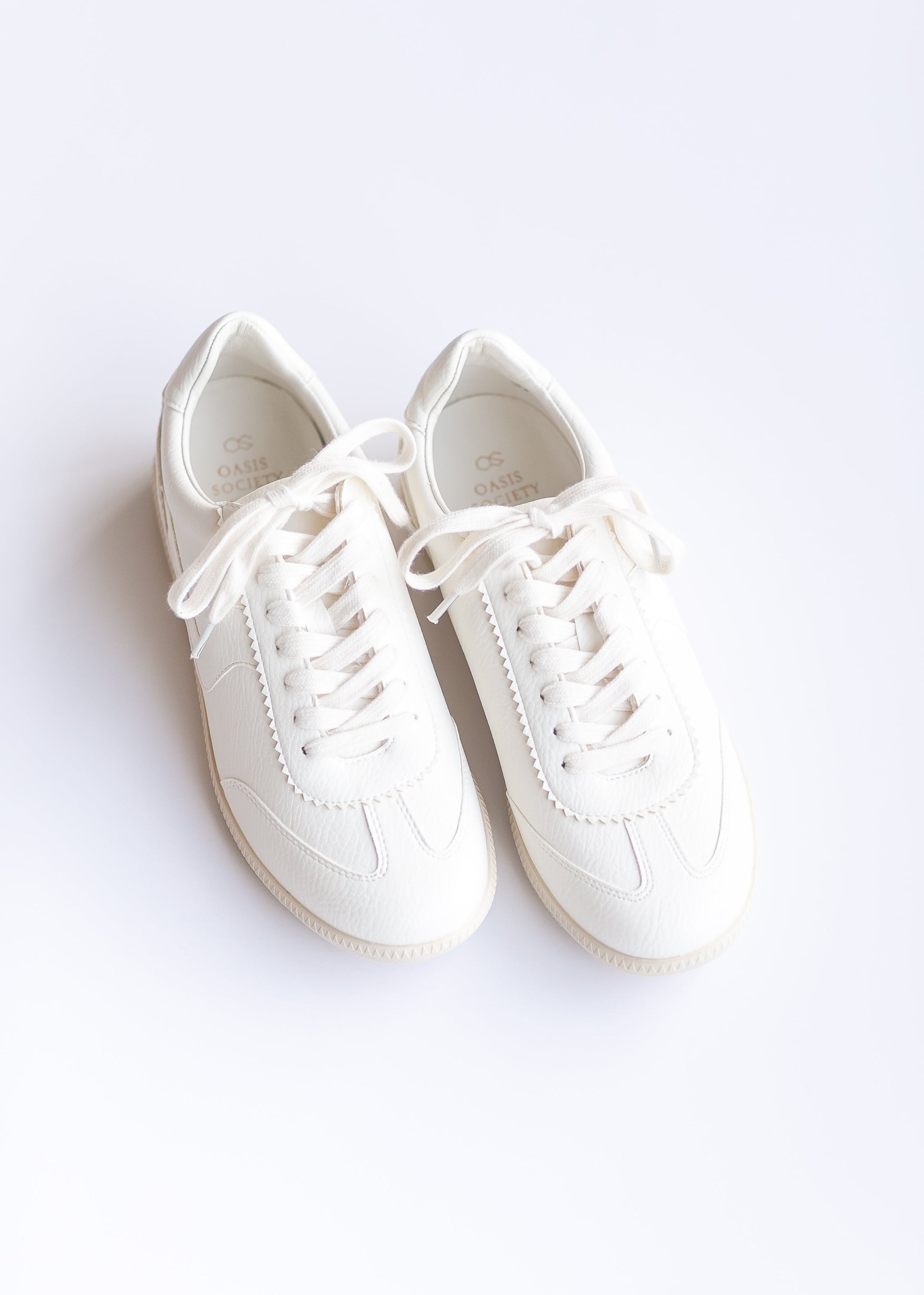 White Classic Low Top Sneakers Shoes