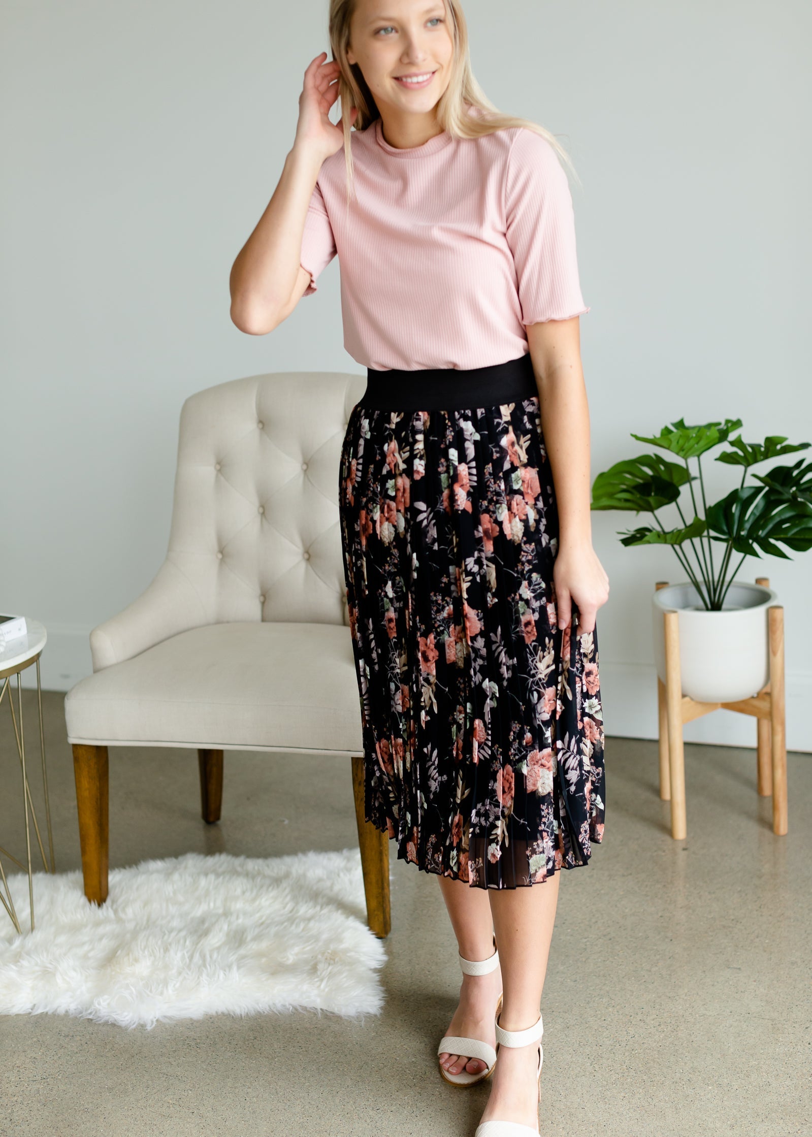 Black Floral Pleated Midi Skirt Skirts