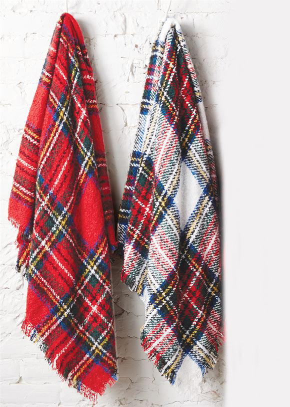 Cozy Tartan Boucle Throw - FINAL SALE Home & Lifestyle