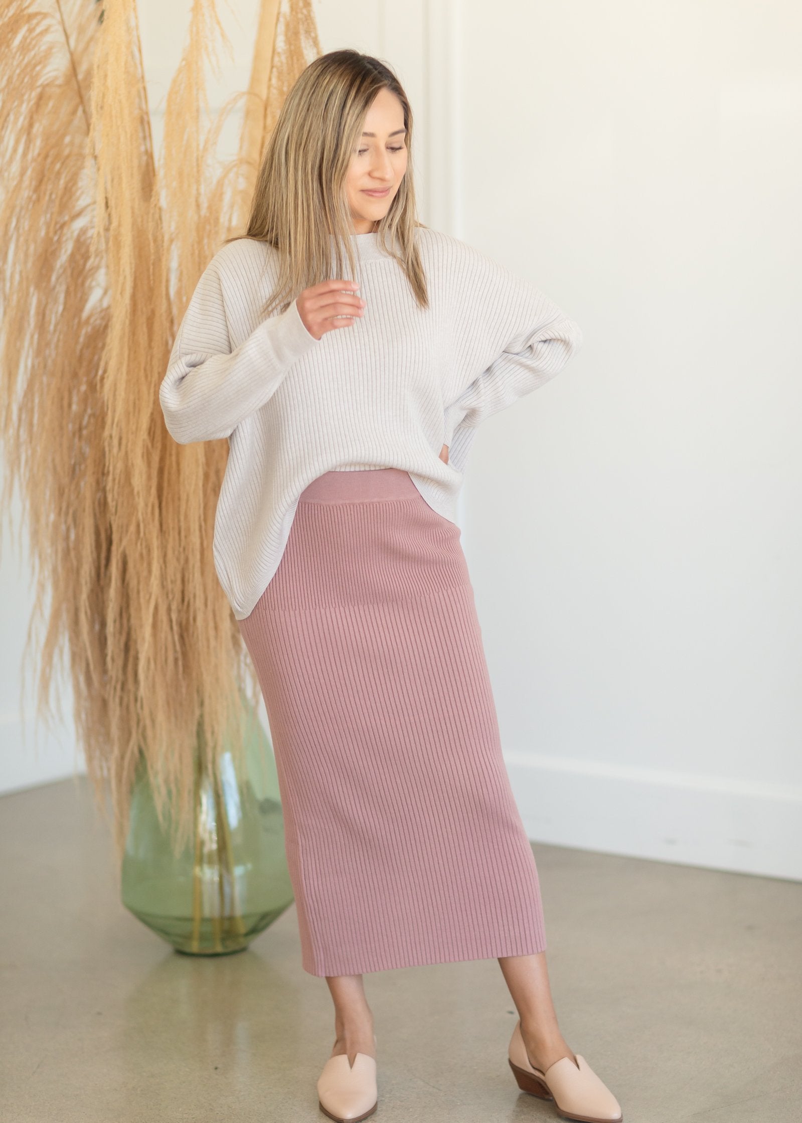 Dusty Rose Ribbed Sweater Midi Skirt Skirts Tea & Rose