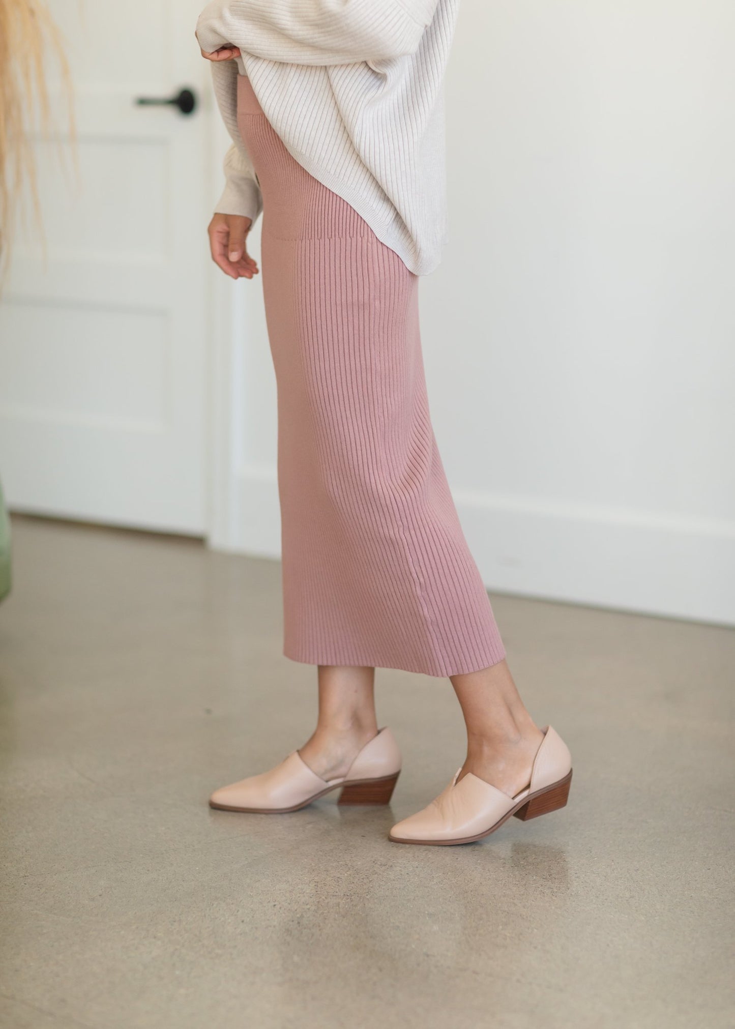 Dusty Rose Ribbed Sweater Midi Skirt Skirts Tea & Rose