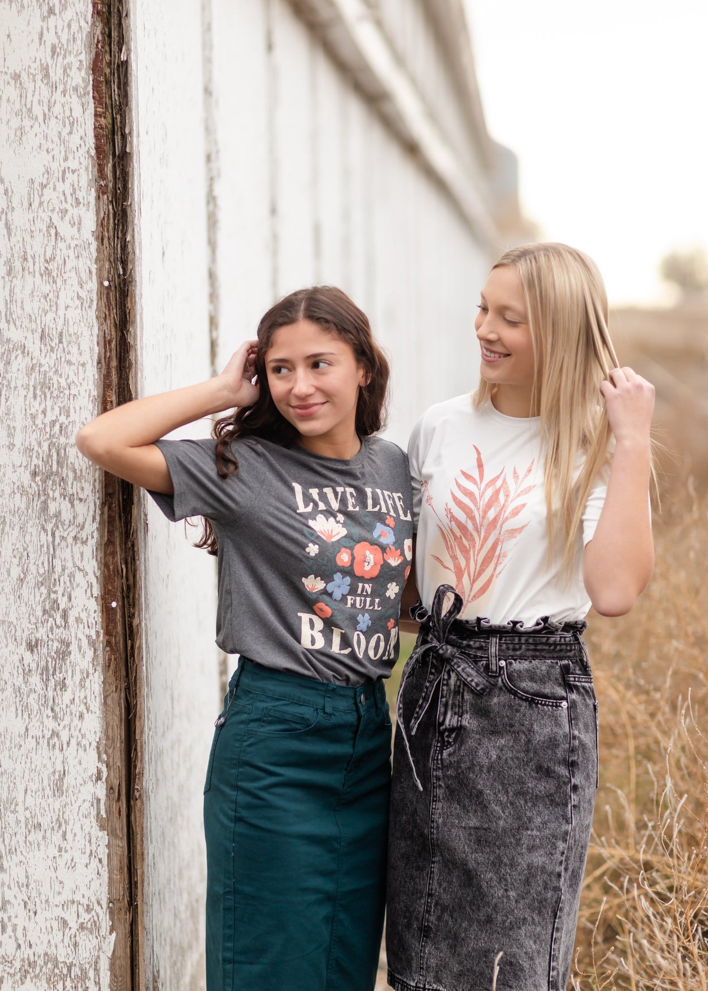 Ivory + Mauve Leaf Print Graphic Tee Tops Polagram