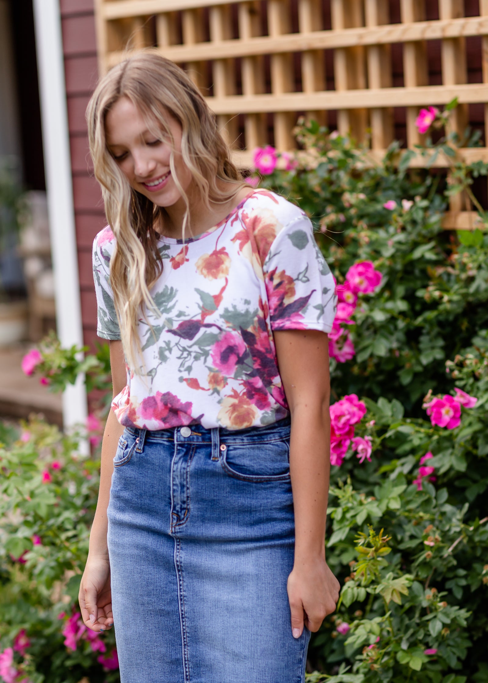 Ivory Round Neck Basic Floral Tee Tops