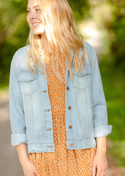 Jackie Light Wash Denim Jean Jacket Tops Thread & Supply