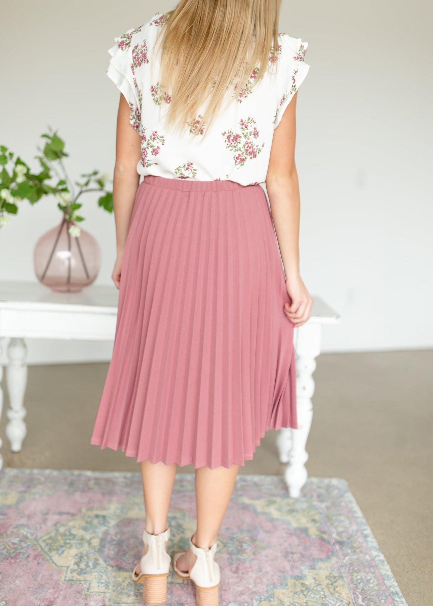 Mauve Pleated Stretch Waist Midi Skirt Skirts