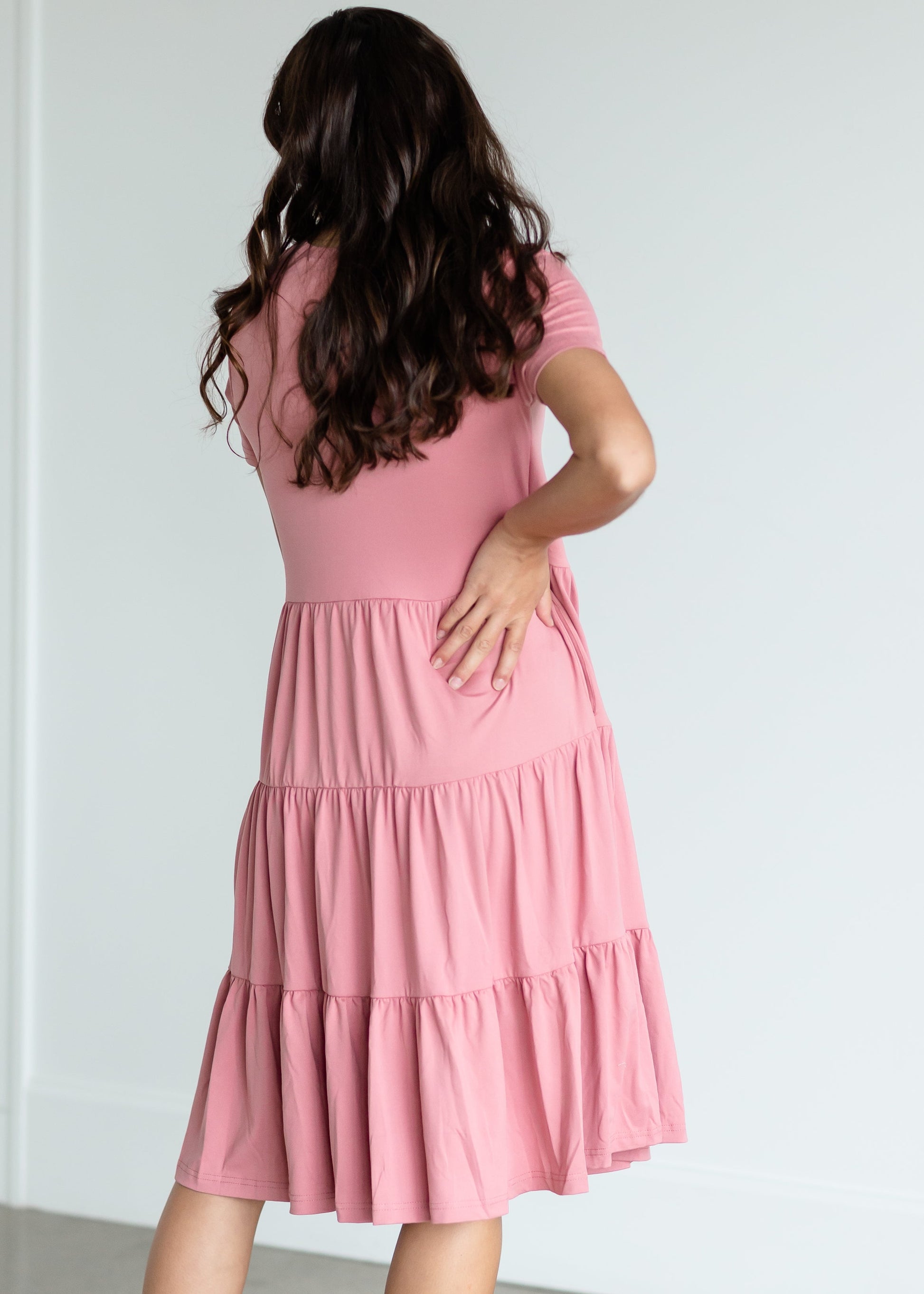 Mauve Short Sleeve Tiered Midi Dress Dresses