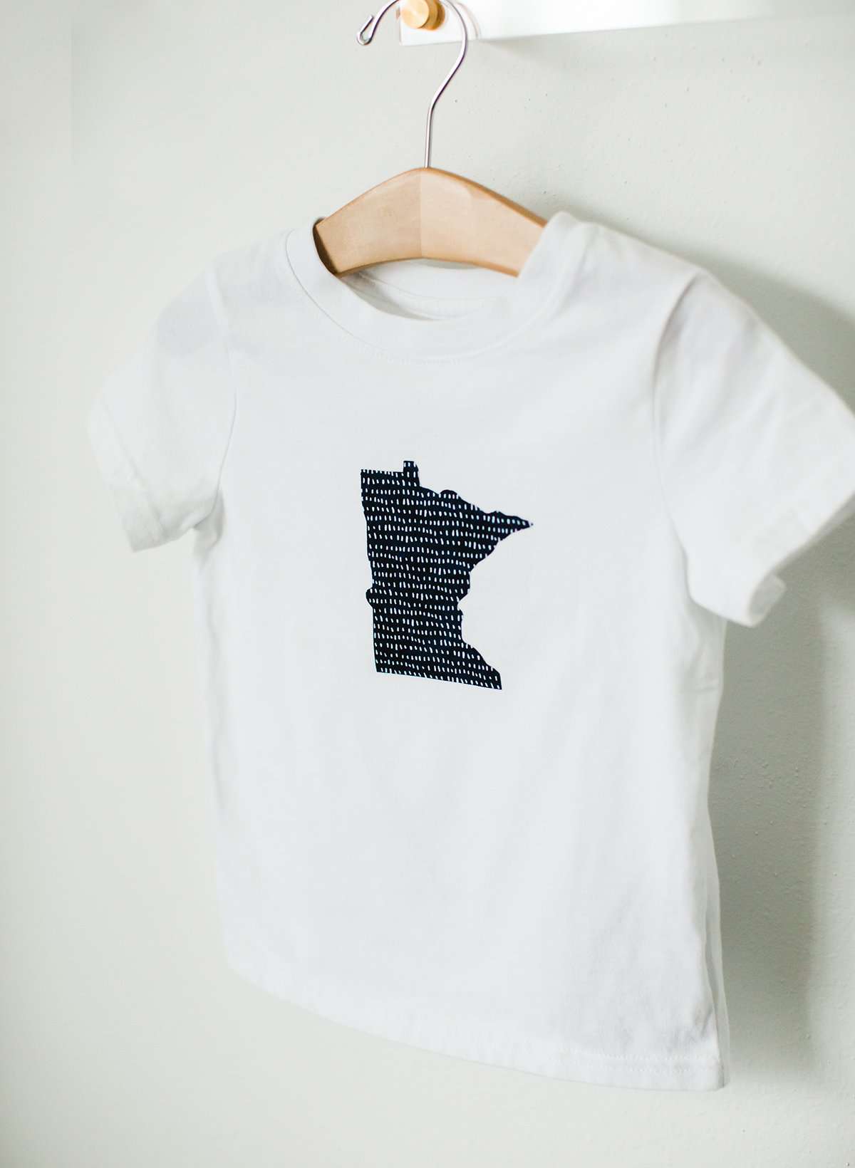 Girls minnesota youth tee shirt