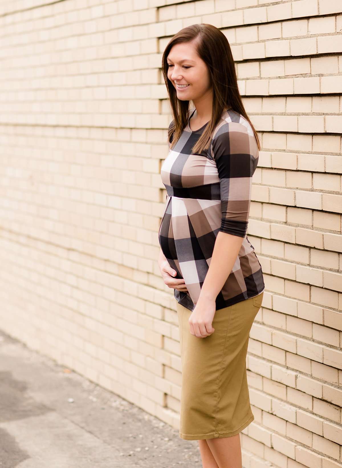 Women's modest checkered and pleated maternity top