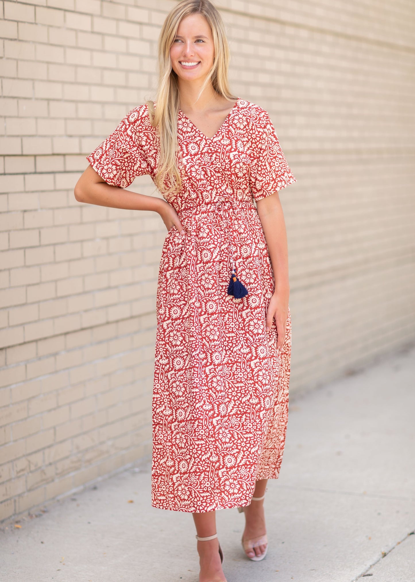 Red Short Sleeve V-Neck Maxi Dress Dresses